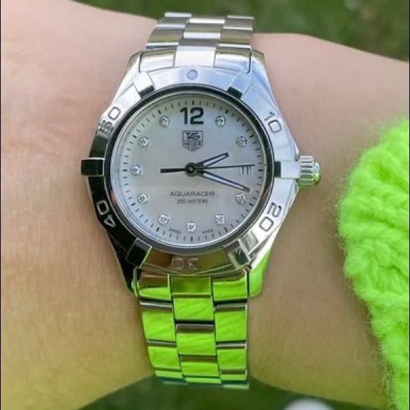 Ladies Tag Heuer Aquaracer - Picture 2 of 5